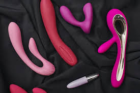 Vibrator for Women: Physical Signs a Girl Is Turned On & Body Awareness