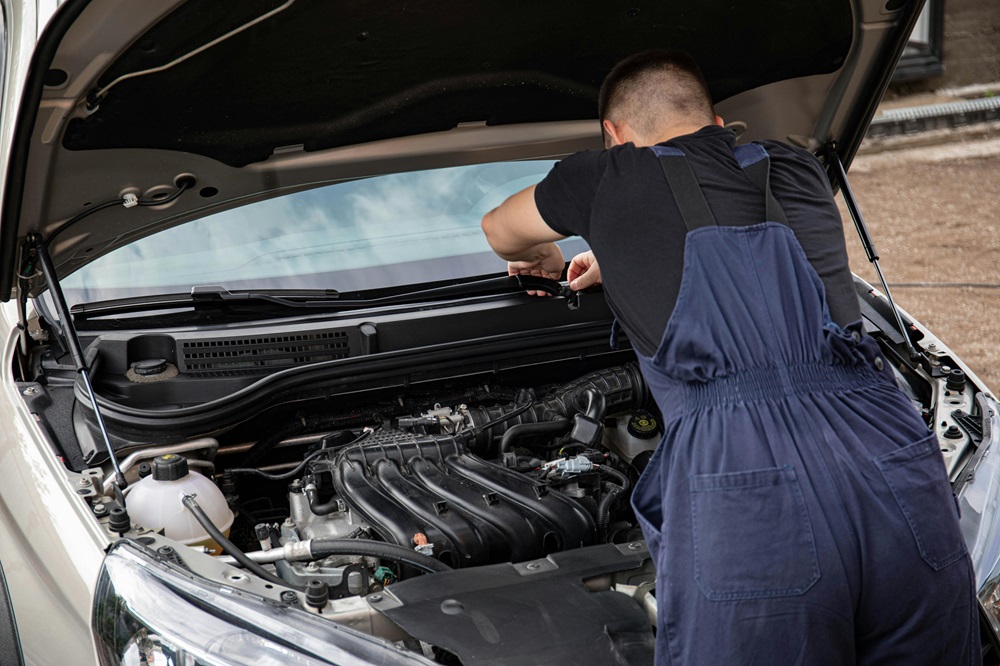 Reliable Car Care Starts Here: Expert Mechanics and Servicing You Can Trust