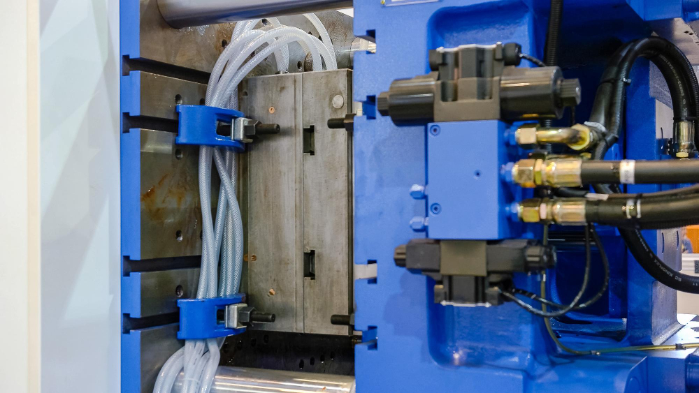 Challenges & Solutions: Large Part Injection Molding in China