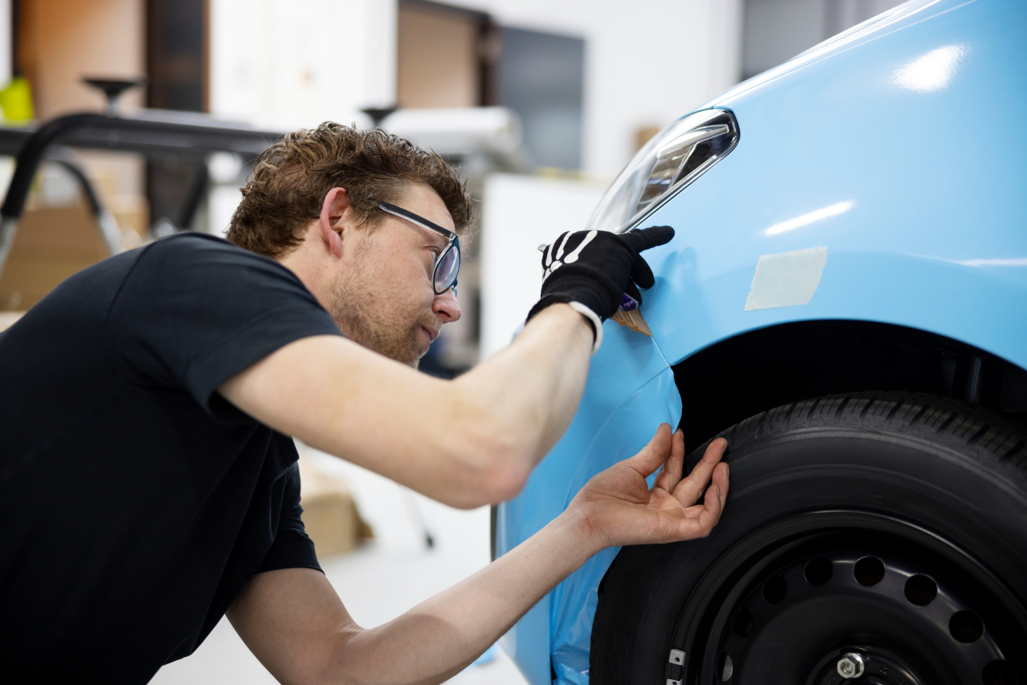 How to Prepare Your Car for Professional Car Window Tinting Services
