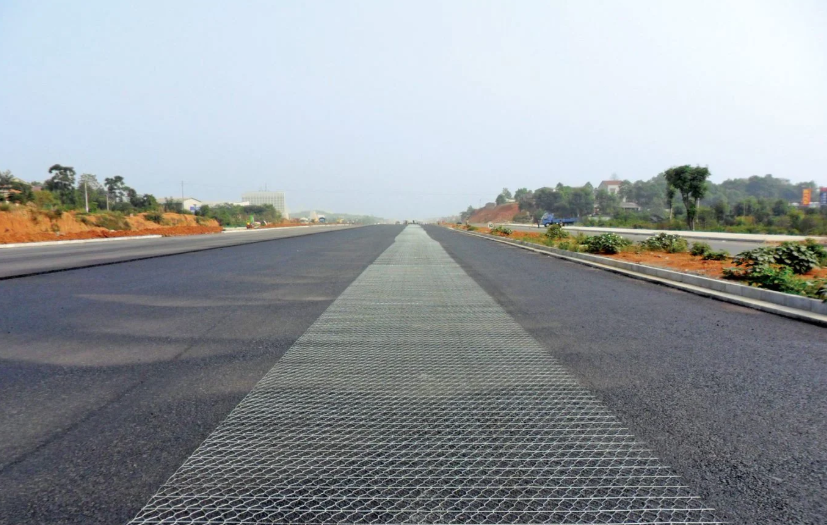 The Ultimate Guide to Parking Lot Curb Painting for Businesses and Property Owners