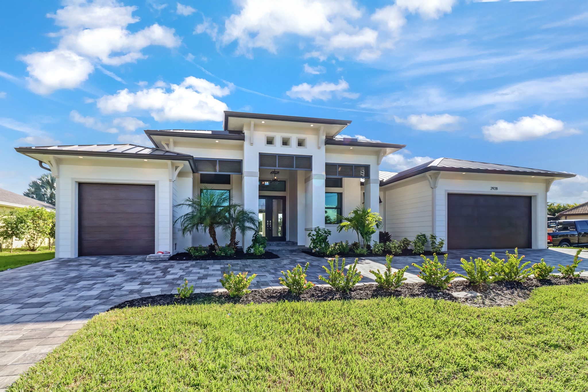 Key Factors Buyers Should Review Before Buying Houses for Sale in Cape Coral FL