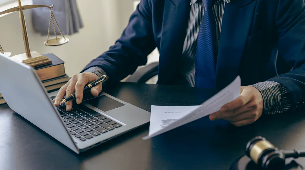 How to Select a Business Attorney in Miami for Small Business Needs?