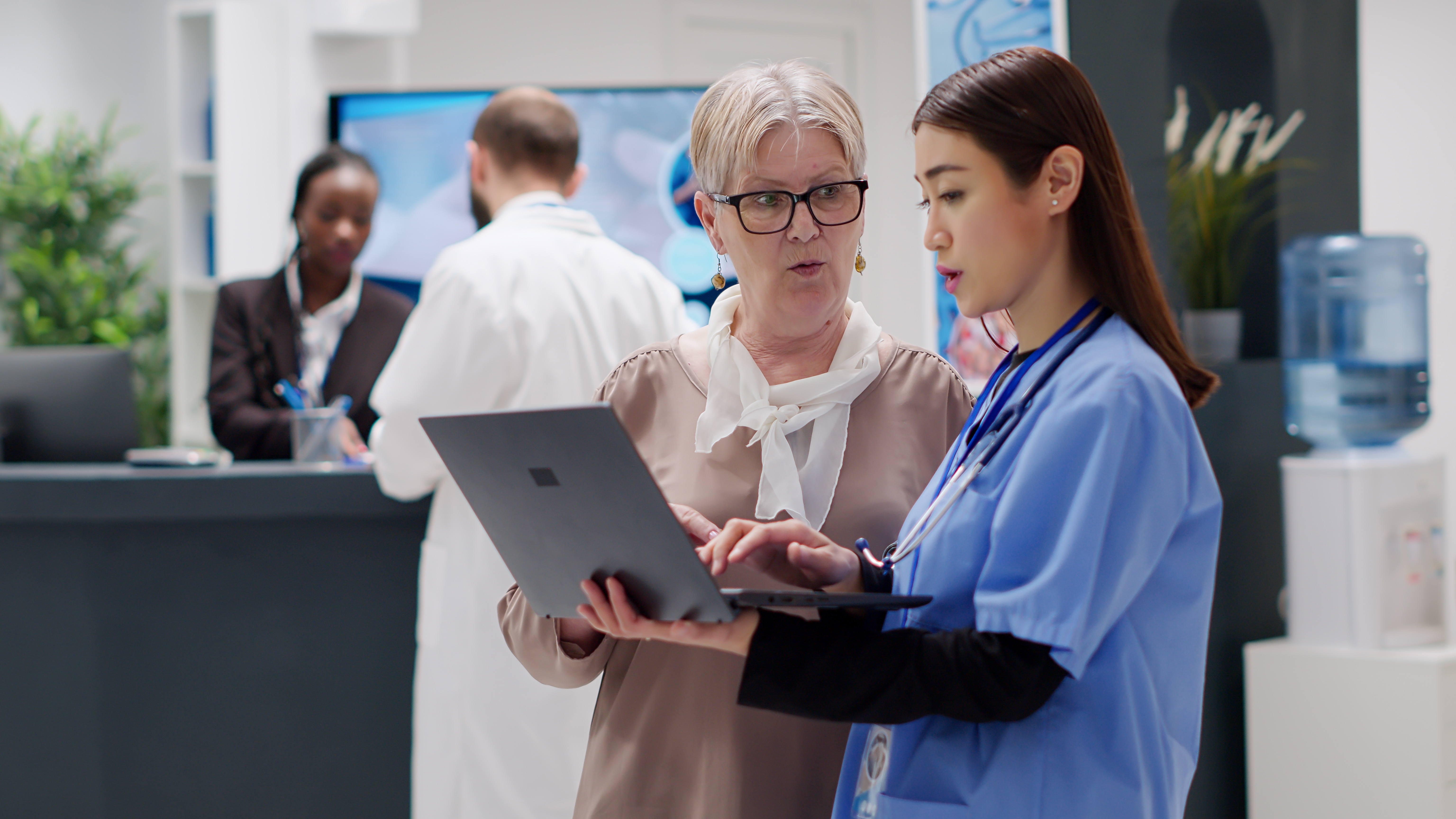 How a Healthcare Staffing Agency Ensures Quality Care Staff?