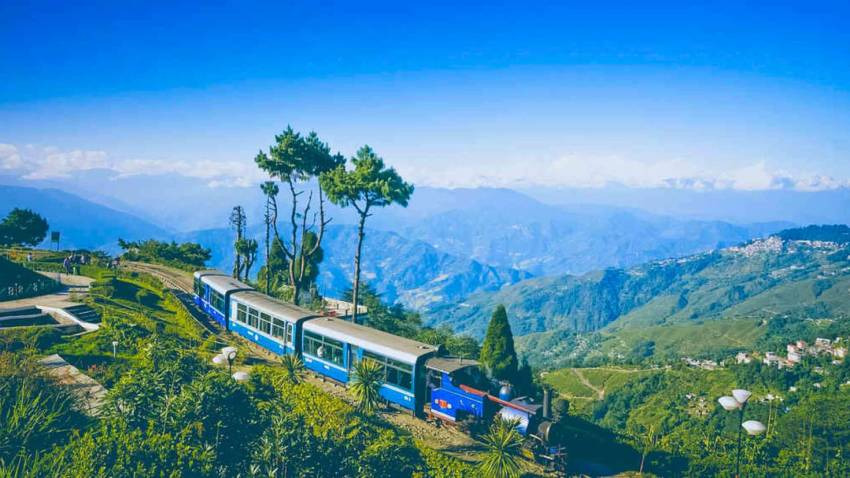 Budget Darjeeling Tour Package with Hotel and Transfers Included