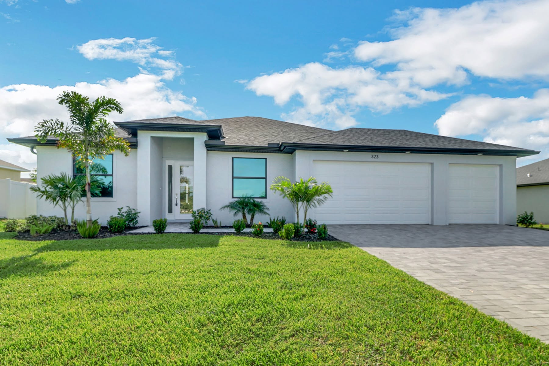 How Affordable Home Builders Cape Coral FL Help You Save More