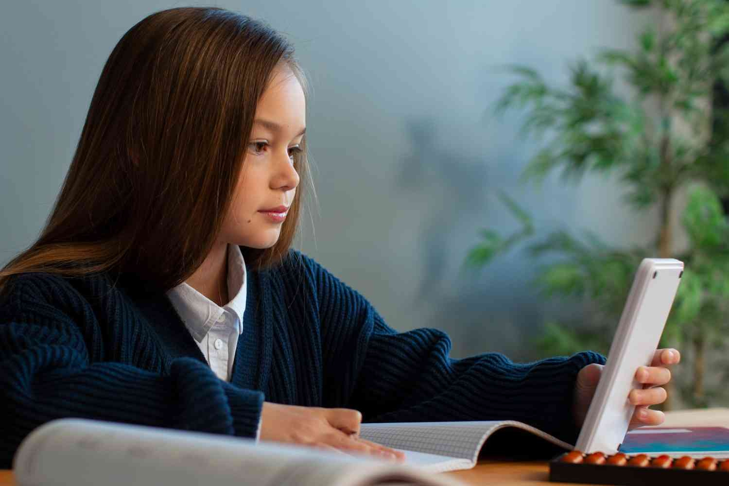E-Learning App Development Trends Businesses Should Watch