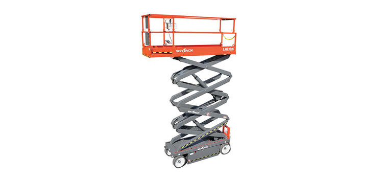 The Modern Guide to Boom Lifts, Scissor Lifts, and Safety Training in the GCC
