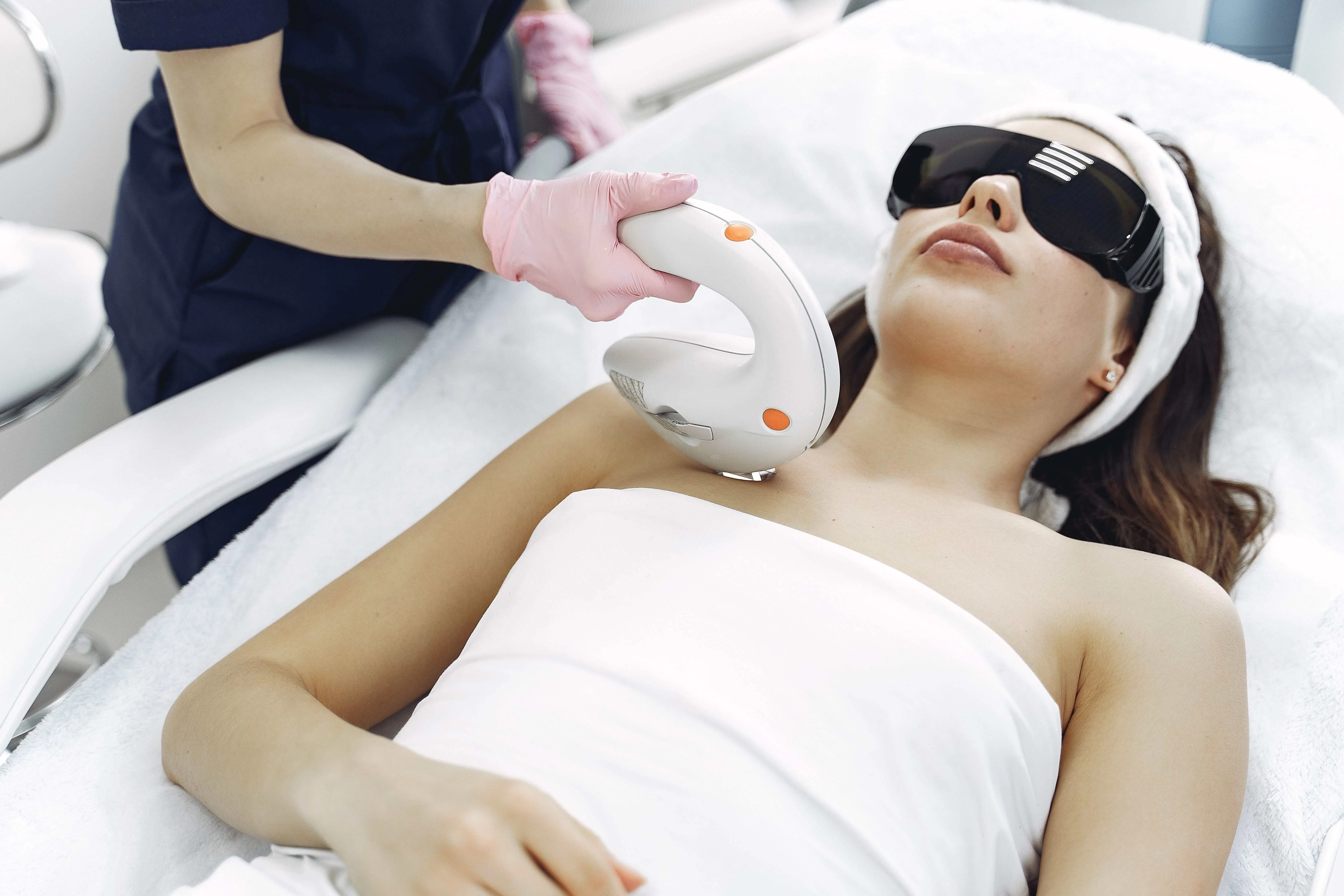 Pico Laser Near Me: What to Know Before You Book