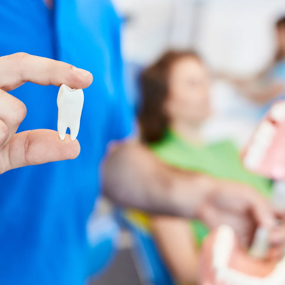 What Should You Do If You Need an Emergency Tooth Extraction?