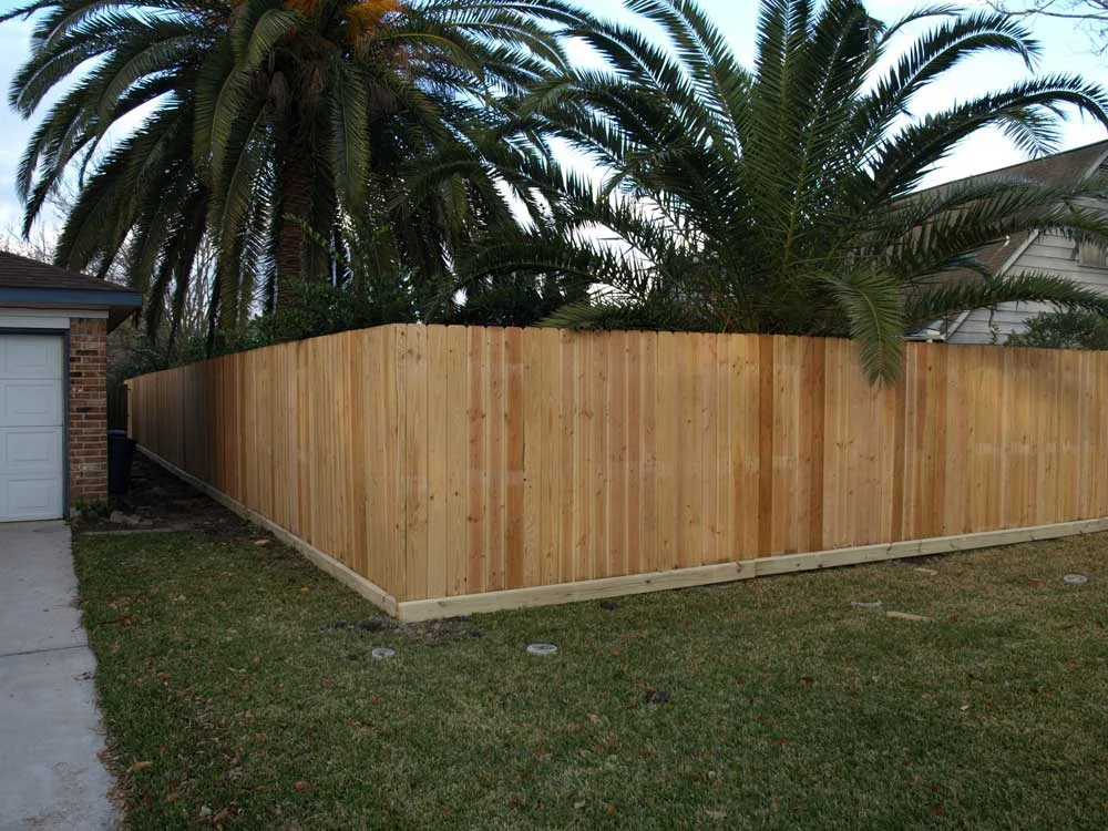 How to Choose the Perfect Wood Fencing Style for Your Landscape