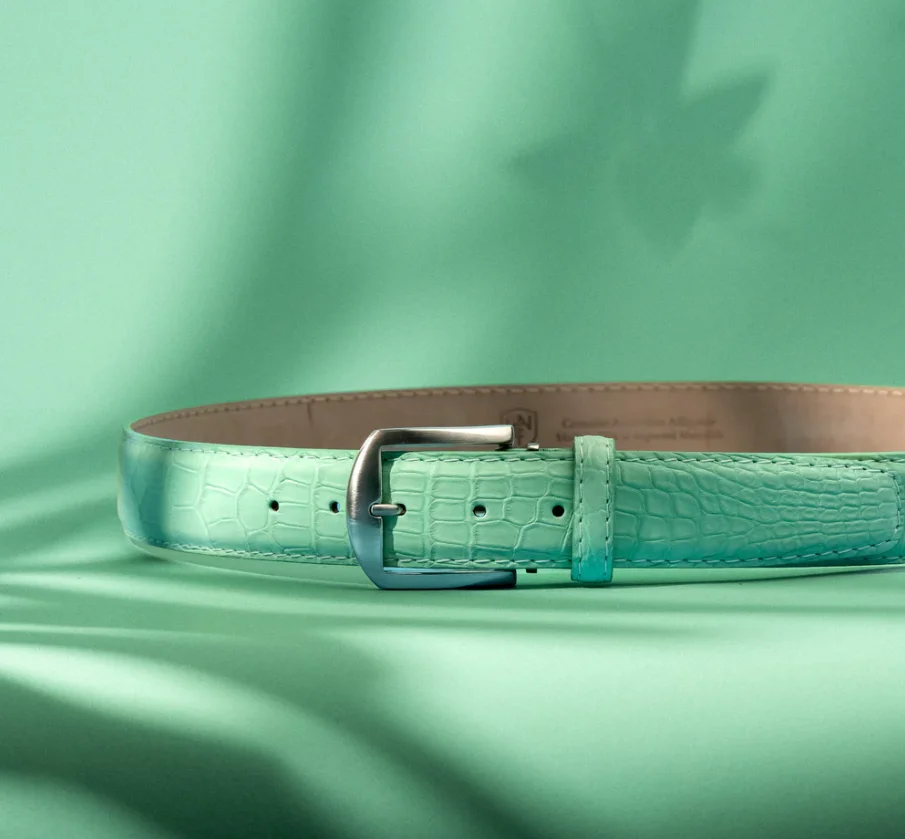 How to choose the best leather belt for men?