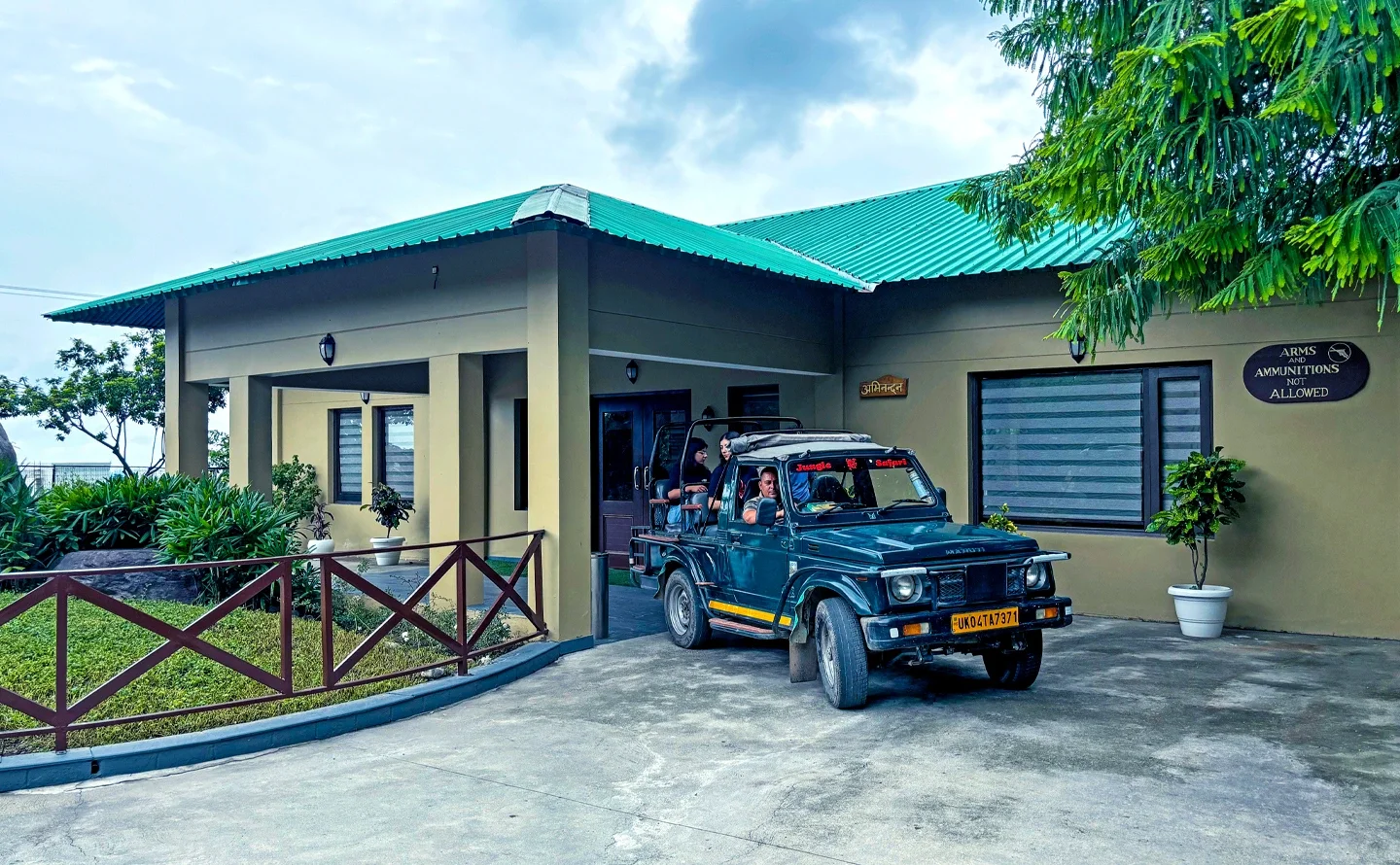 Which Are the Best Resorts in Jim Corbett for Couples Looking for Romantic Luxury Stays?