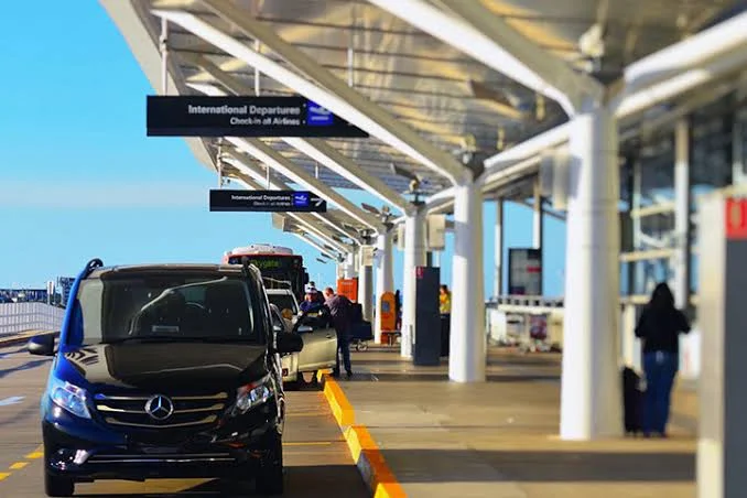 Why Choose a Munich Airport Transfer Instead of Public Transport?
