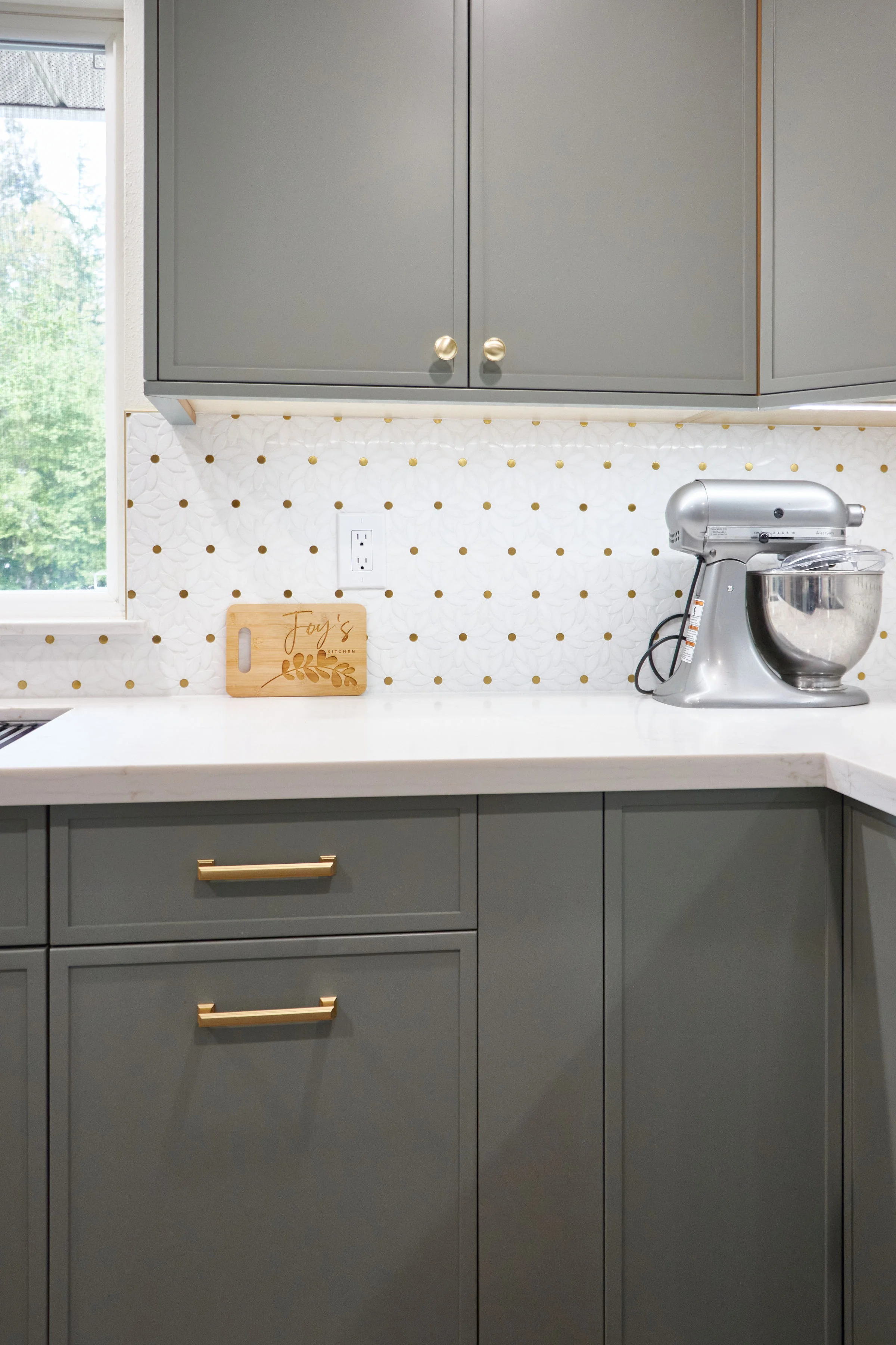 Custom Cabinetry: The Heart of a Modern Kitchen