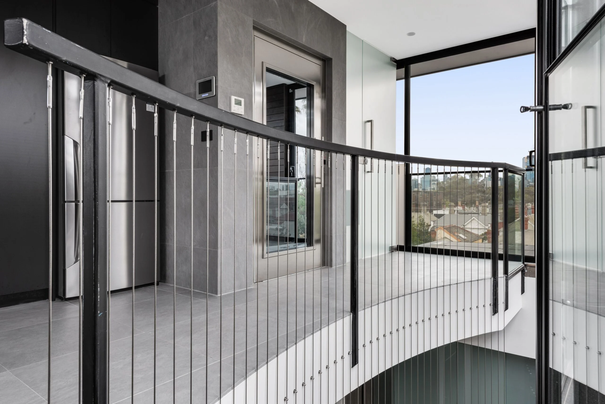 Stainless Steel Handrails: Durable Modern Guardrails