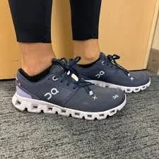 Guía Rápida Para Elegir Tu Primer Par De On Cloud Mujer
