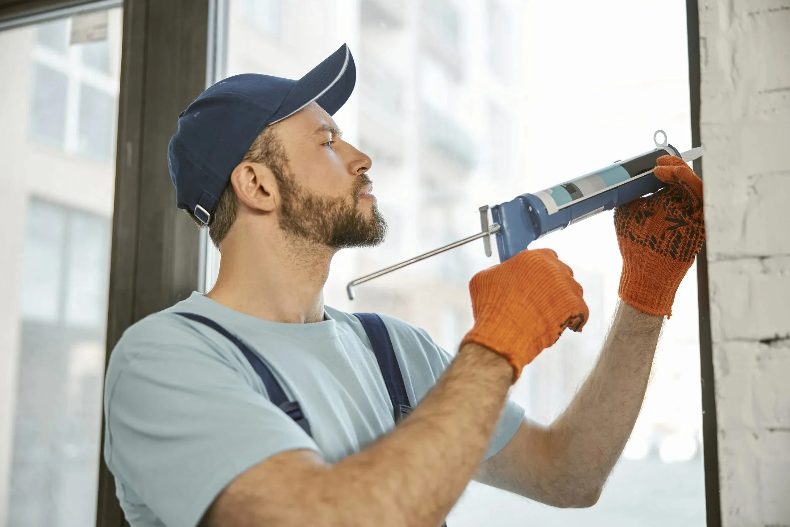 5 Places in Your Home Where a Fixed Glass Window Can Work Well