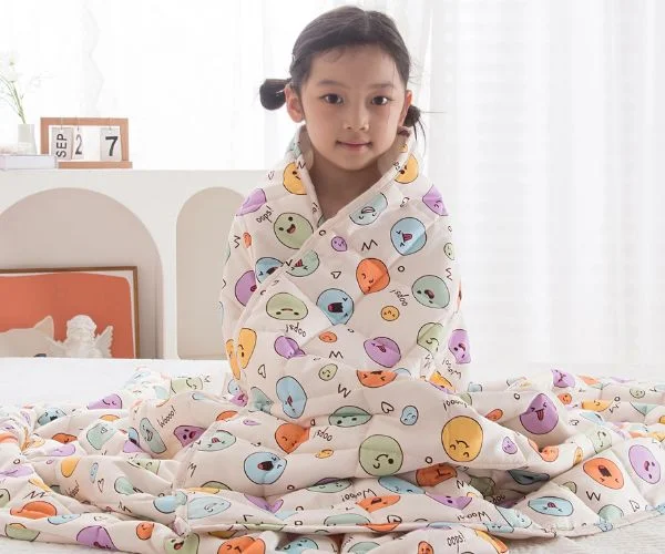 Organic vs. Synthetic Kids' Bedding: Which Is Better for Sensitive Skin?