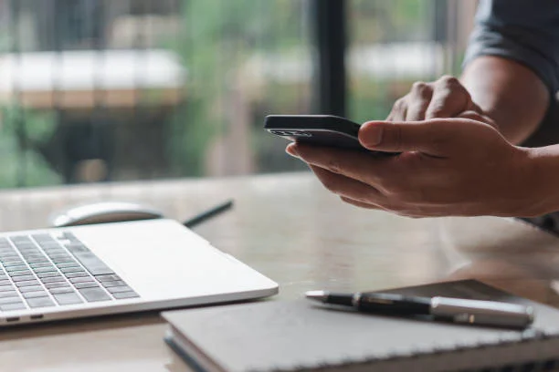 Best Mobile Accessories for Remote Work and Study