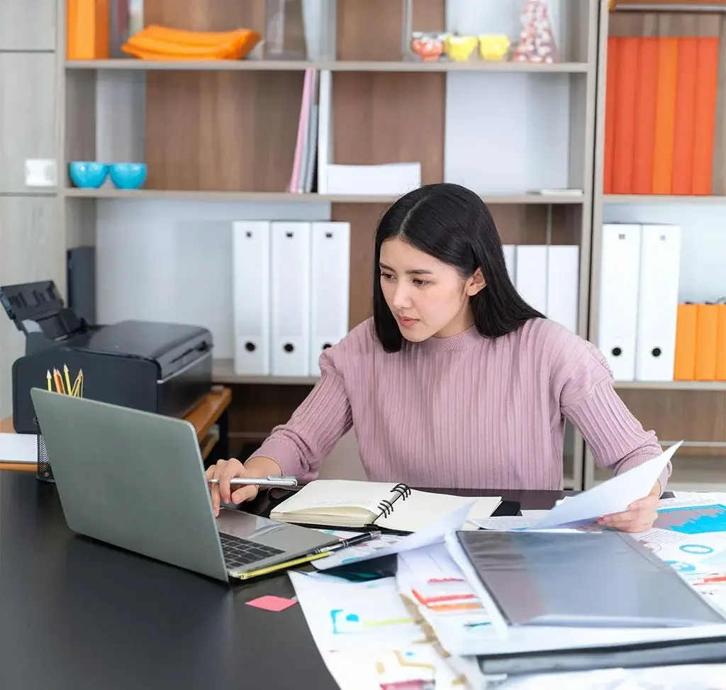 How Does End-to-End Payroll Management Improve Business Efficiency and Compliance?