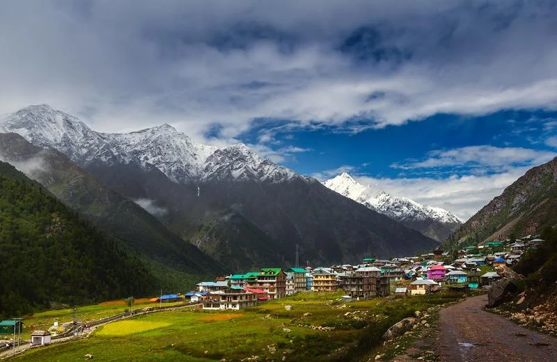 Explore the Hills with Himachal Tour Packages from Delhi