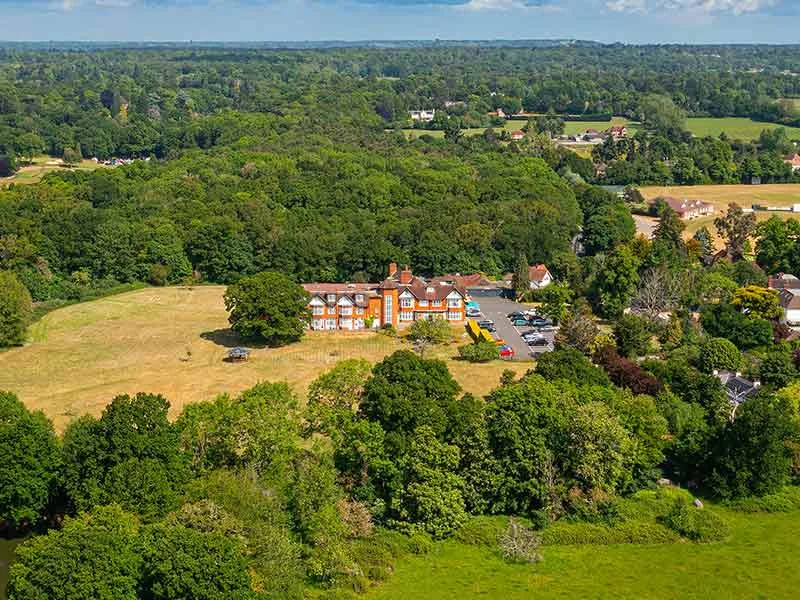 Finding the Right Hotel Near Burnham Station for Your Buckinghamshire Stay