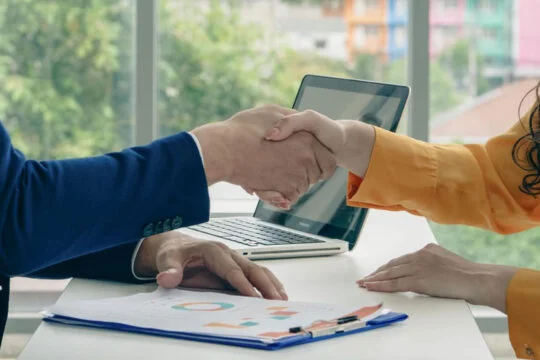 How B2B Buyers Judge Technology Stack Before Purchase