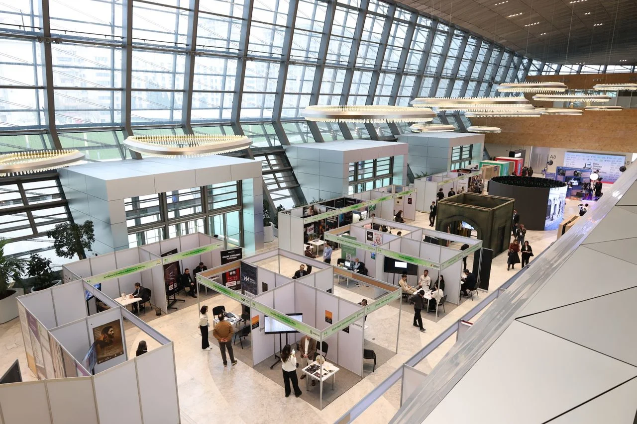 How Your Trade Show Presence Communicates Your Brand's Positioning Before Anyone Says a Word