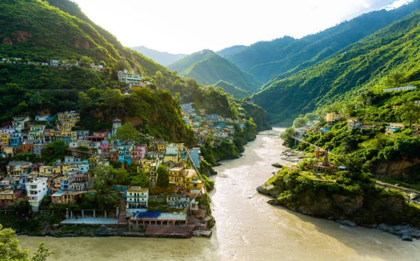 Uttarakhand Tour Packages from Delhi for a Memorable Mountain Journey