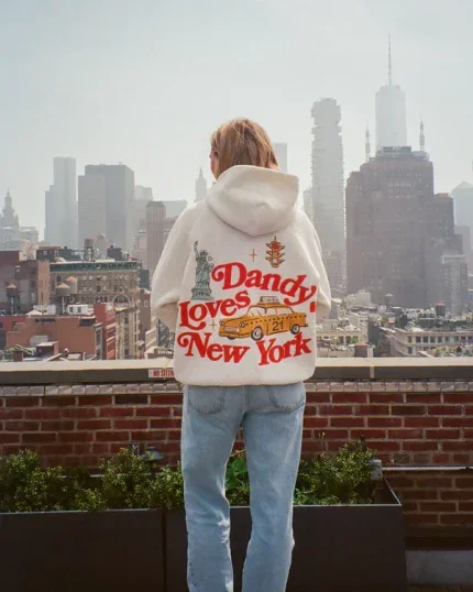 Dandy hoodie: an elegant essential for regular consolation