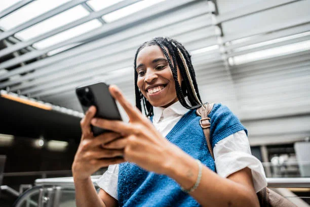 What to Know Before Applying for Free Phone Service With an EBT Card