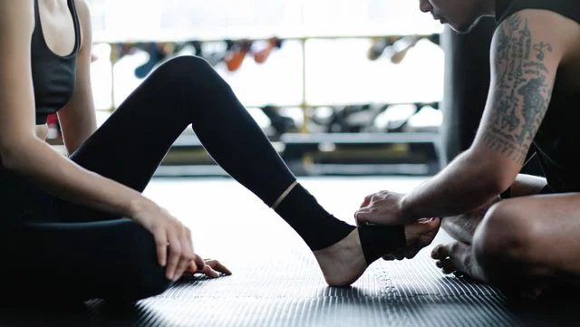 How to Keep Rehabilitation a Priority After Suffering a Sports Injury