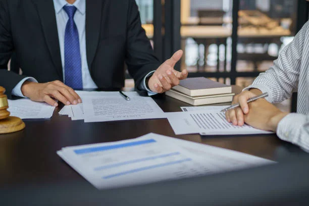 Why Understanding Your Commercial Lawyer Montreal Prevents Business Disputes?