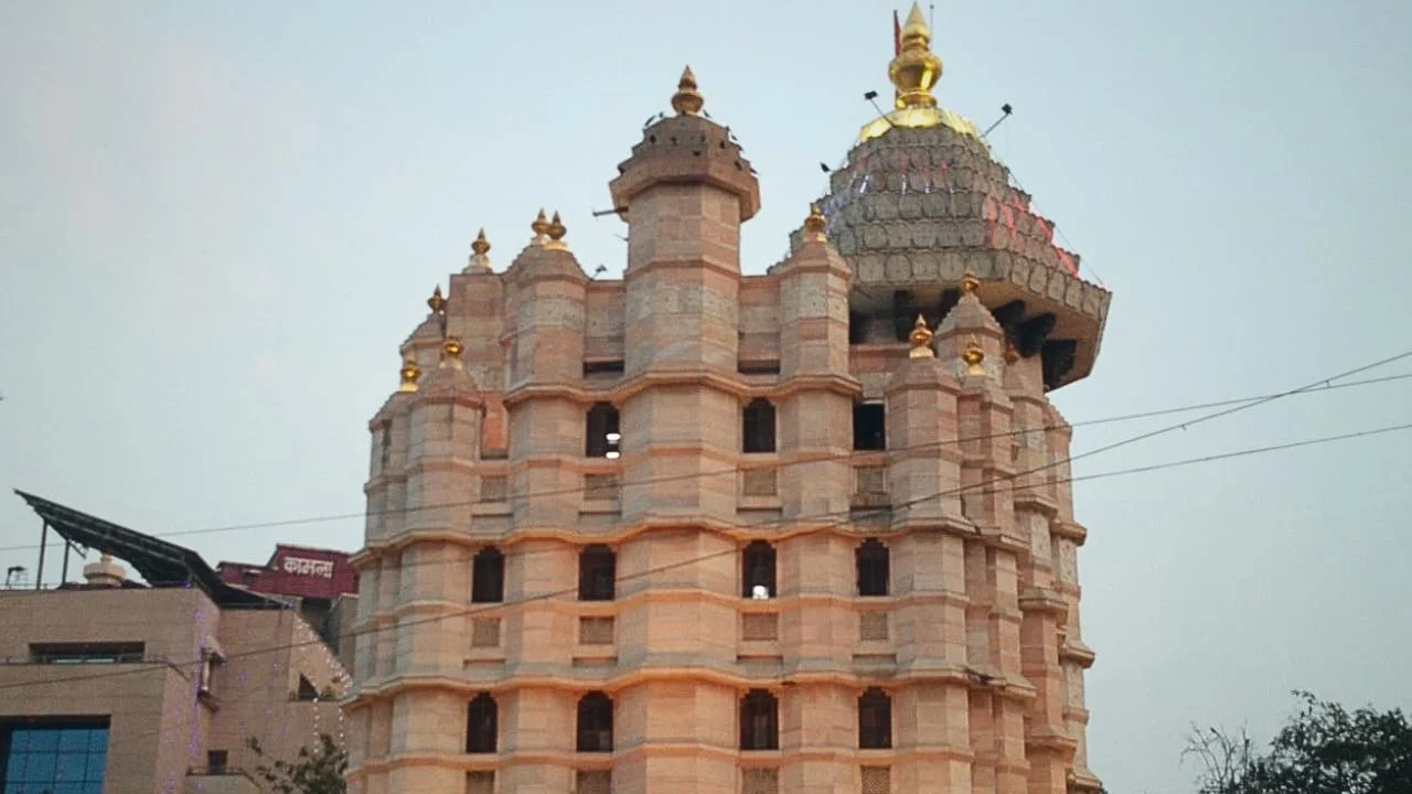 Mumbai Siddhivinayak Temple