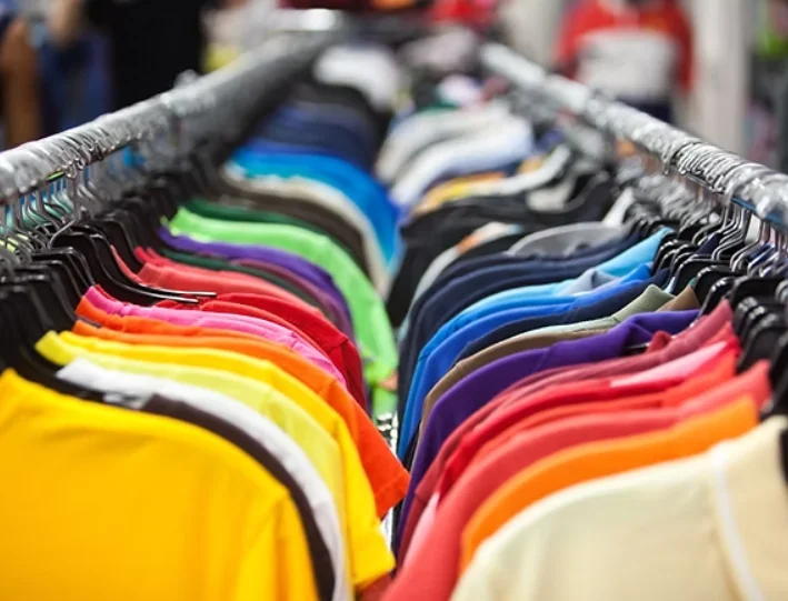 How Do You Keep 500 Shirts Looking Identical? Inside Bulk Print Consistency