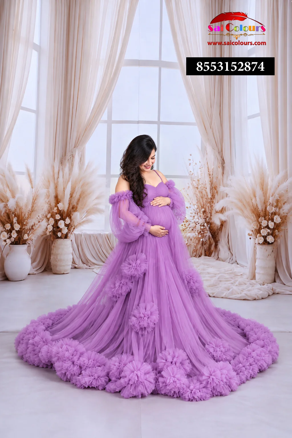 What Should I Expect During a Professional Maternity Photoshoot?