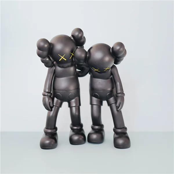 kaws001
